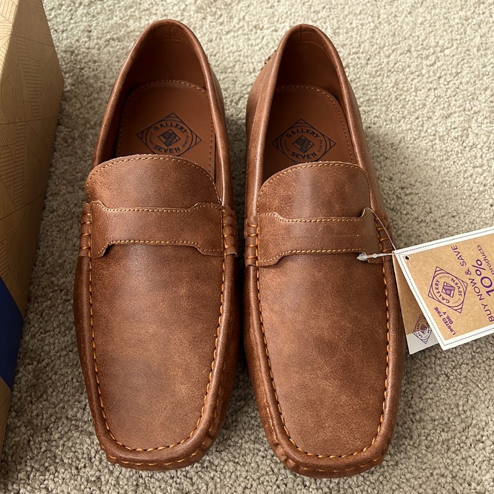 Men’s Moccasin Loafer. Size 10.5. NEW!